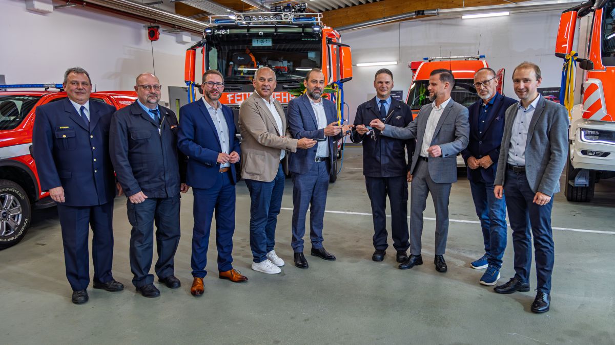 2025-09-27 Fahrzeugübergabe klein-37