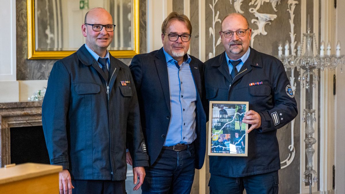 2025-12-02_Header Spendenübergaben